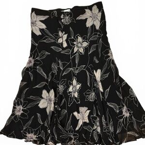 Vintage dressbarn Black Skirt with Cream Floral Print